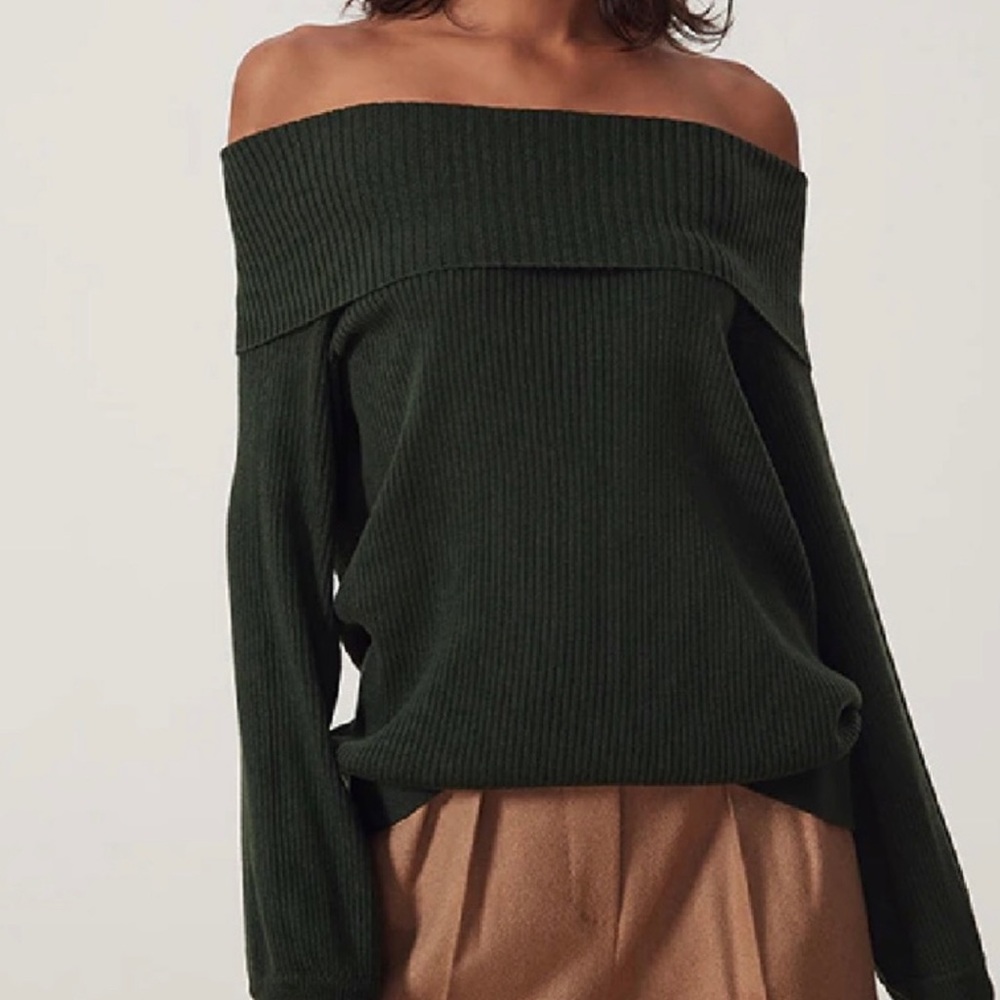 Song of style beautiful green off the shoulder sweater xs